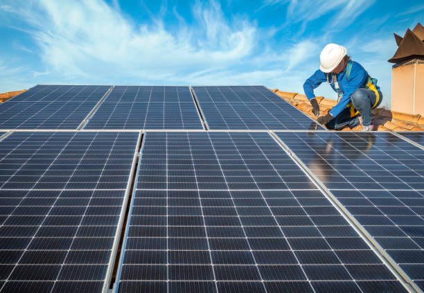 Best Solar Panel Roofing Installation  in Hallowell, ME